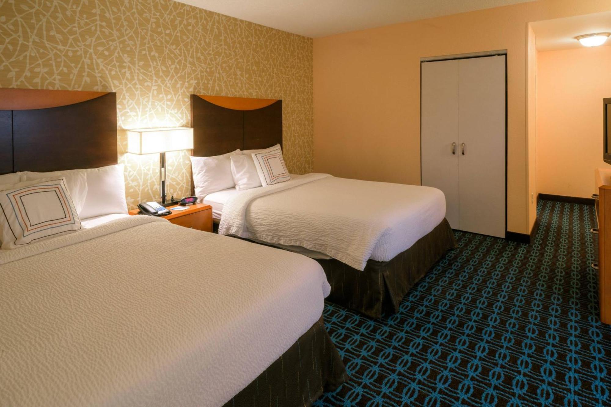 Fairfield Inn & Suites Кеннет-Сквер Экстерьер фото